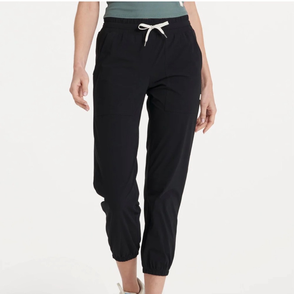 Vuori miles jogger NWOT